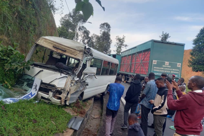 Nyamasheke: Imodoka ya Bralirwa yagonganye na Coaster yari itwaye abagenzi