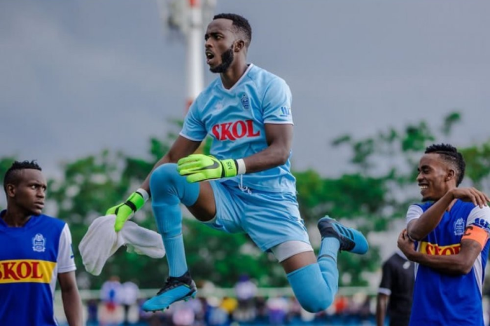 Kimenyi Yves  yatangaje ko yasezeye burundu gukina umupira w’amaguru