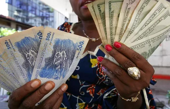 Leta ya RDC igiye guhagarika ikoreshwa ry’amadolari