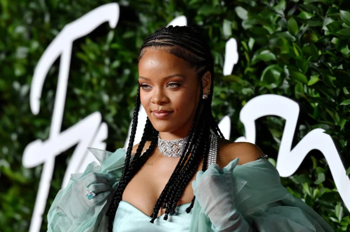 Rihanna Yahakanye Amakuru Y’Inda ya Kane