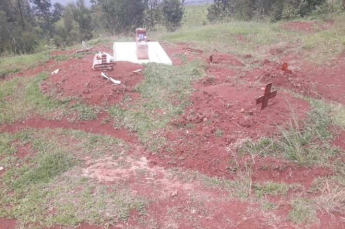 Barashyingura ku butaka bwacu! Imiryango 11 ya Nkombo mu gahinda gakomeye