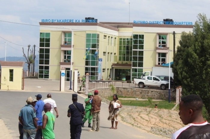 Inkuru idasanzwe i Rutsiro! Batsinze Akarere, bagarurwa mu kazi bahita bagasezera